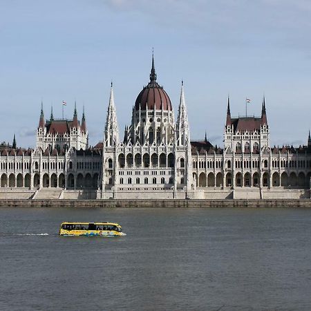 Design Apartment In The City Center With Ac Budapest Exteriör bild