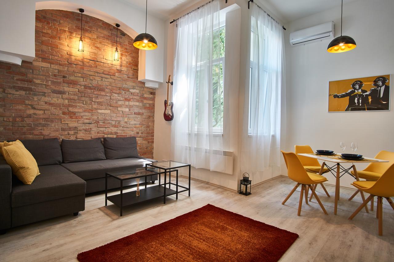 Design Apartment In The City Center With Ac Budapest Exteriör bild